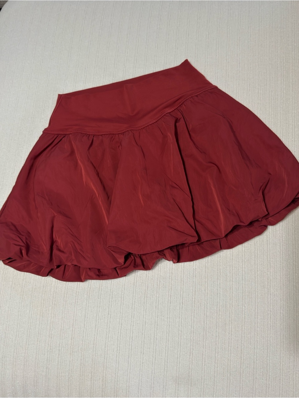 Aerie Bubble Skort / Brick Red / Medium
